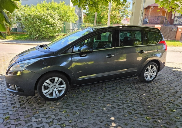 Peugeot 5008 cena 21900 przebieg: 216000, rok produkcji 2011 z Sompolno małe 781
